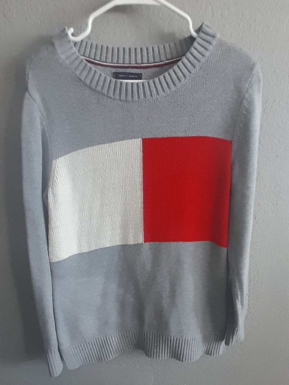 Men's Tommy Hilfiger Crew Neck Sweater Size Medium
